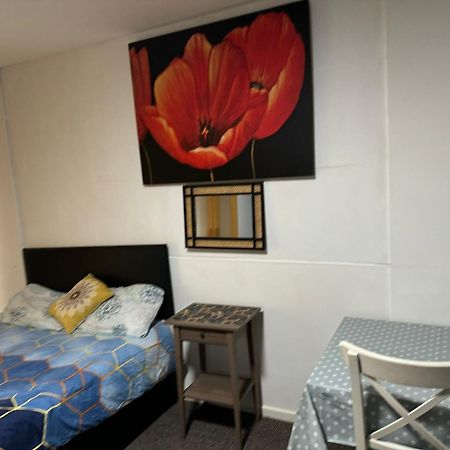 Gatwick Star Night Stay - Gatwick ครอว์ลีย์ ภายนอก รูปภาพ