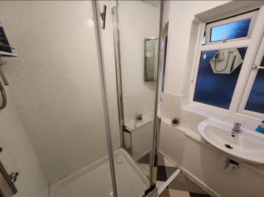 Gatwick Star Night Stay - Gatwick ครอว์ลีย์ ภายนอก รูปภาพ