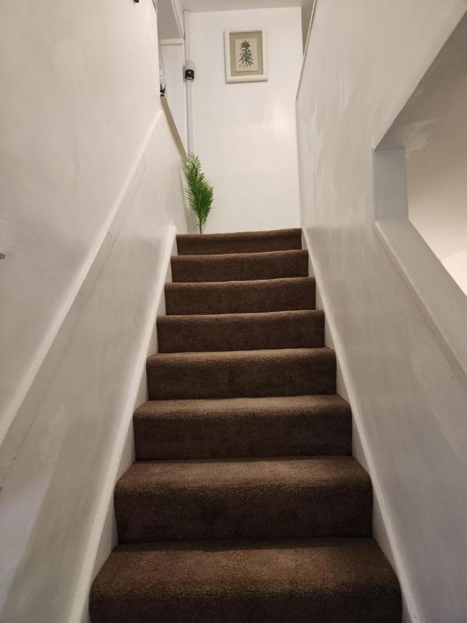 Gatwick Star Night Stay - Gatwick ครอว์ลีย์ ภายนอก รูปภาพ