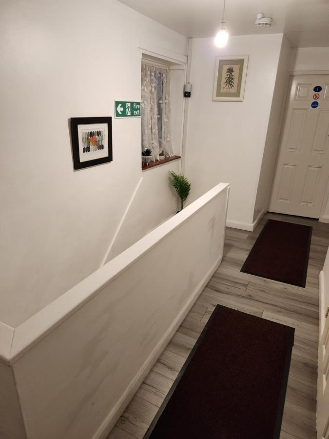 Gatwick Star Night Stay - Gatwick ครอว์ลีย์ ภายนอก รูปภาพ