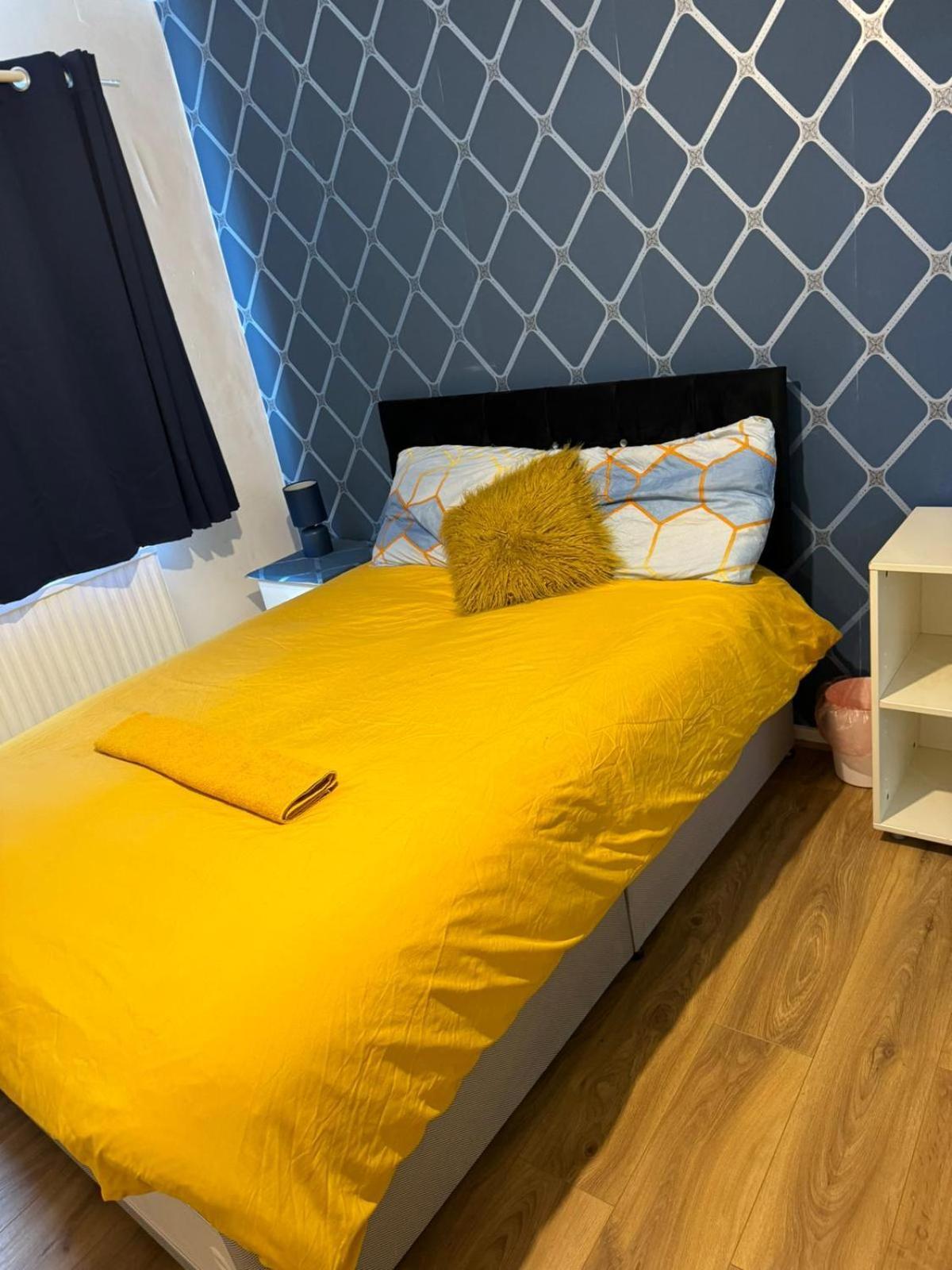 Gatwick Star Night Stay - Gatwick ครอว์ลีย์ ภายนอก รูปภาพ
